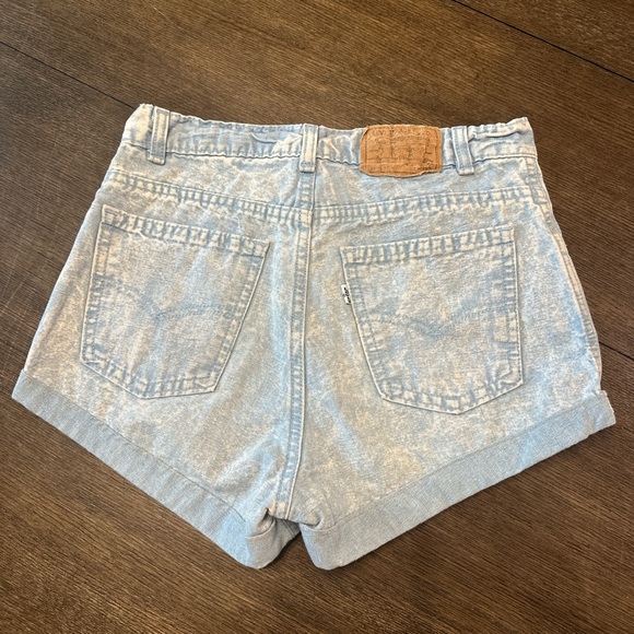 Levi's Blue and Yellow Jean Shorts with Star Embroidery - Picture 2 of 5